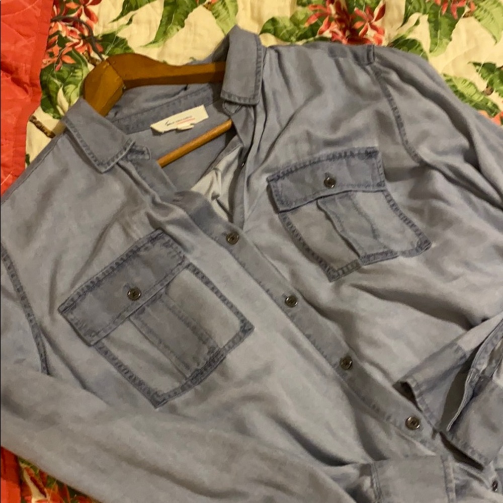 Tura by Vince Camuto Button Down Top